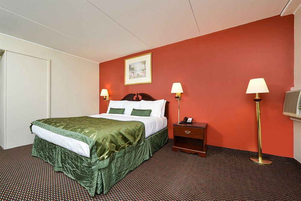 Center Street Value Inn Auburn Exterior photo