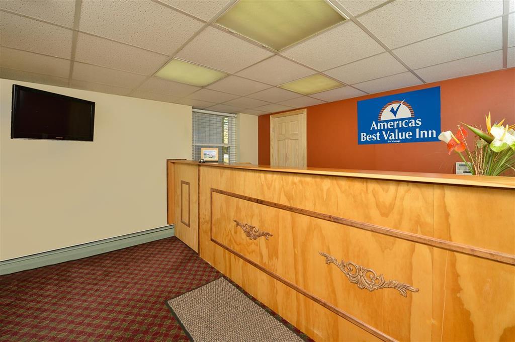 Center Street Value Inn Auburn Interior photo